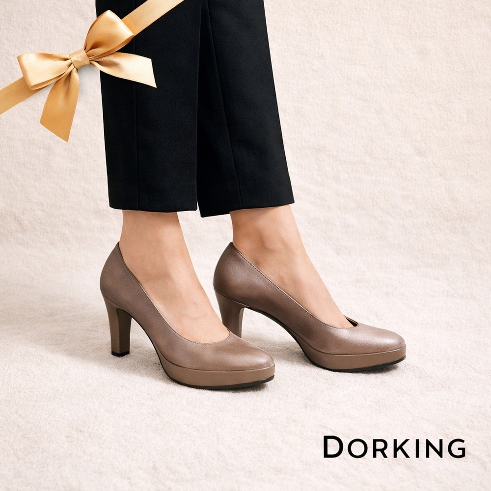 Dorking Platform Pump Spain Taupe Leather 3” Heel Size 10 US/41 NEW